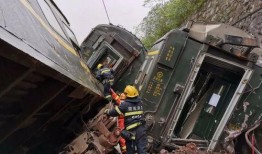 火车晚点爆料视频大全集,揭秘全国各大铁路站现场爆料视频大全