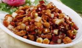 王瓜店免费吃的是什么,揭秘免费美食背后的秘密