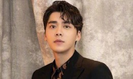 李易峰爆料黄景瑜视频,背后故事引热议