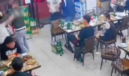 唐山烧烤店爆料视频最新,视频揭露惊人一幕，社会舆论聚焦安全与法治