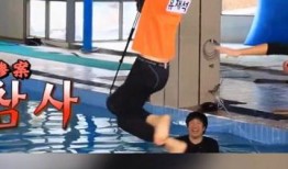 韩国跑男搞笑爆料视频