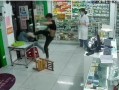 女子拍视频爆料药店被抓,真相曝光！